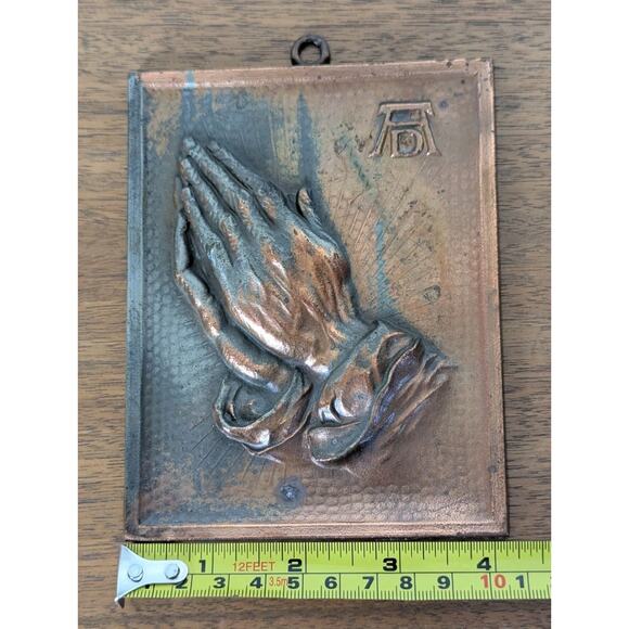 Achievements In Elegance Praying Hands Copper Wall Plaque Made In Austria 4"x 5" - Picture 3 of 4